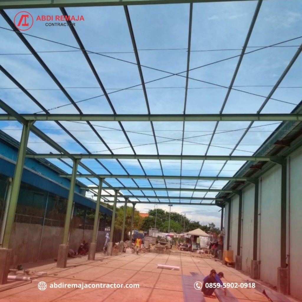 Proyek konstruksi baja gudang cargo