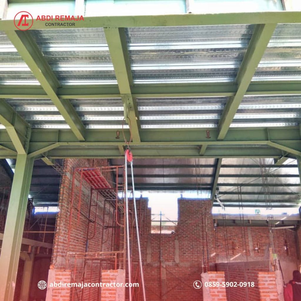 Proyek konstruksi baja rumah tinggal