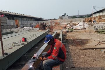 konstruksi baja gudang