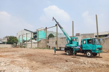proyek konstruksi baja