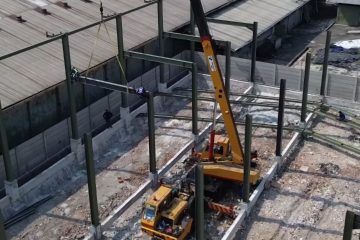 Proyek konstruksi baja