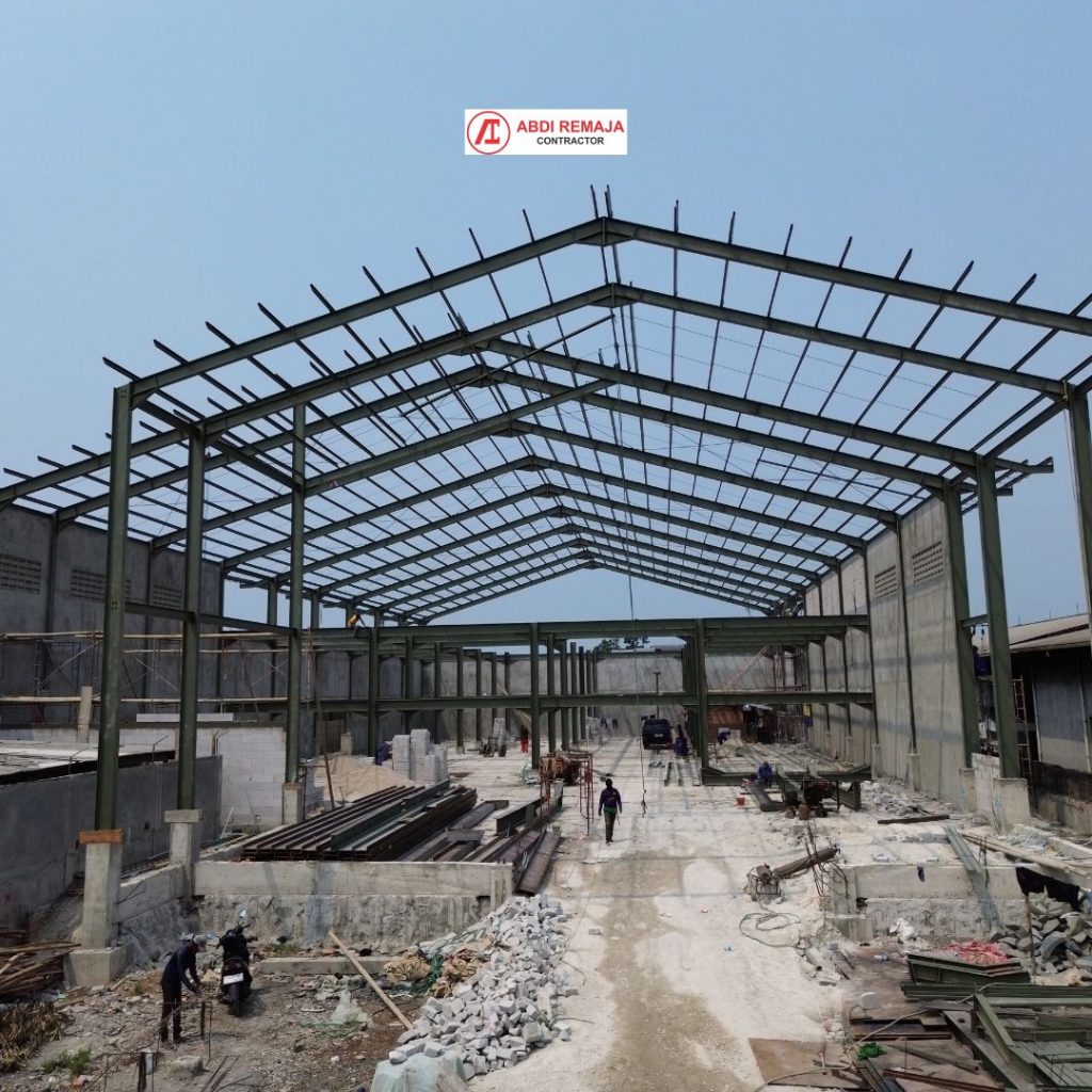 proyek pembangunan gudang